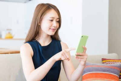 「スマホの突然の音鳴り：原因と対処法を徹底解説」