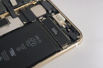 「iPadの音量ボタンが陥没した場合の直し方：簡単な解決方法」